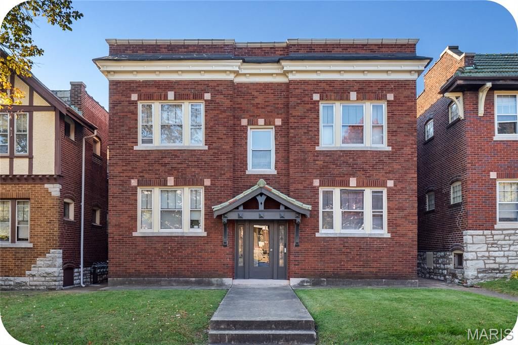 4950 Winona Avenue, St Louis, MO 63109