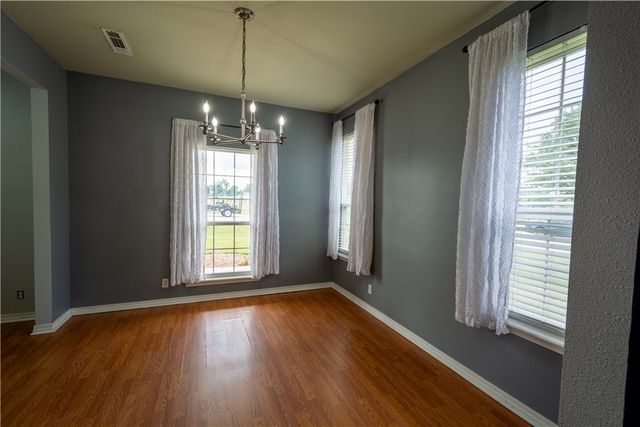 1405 S 5th Street, Rogers, AR 72756