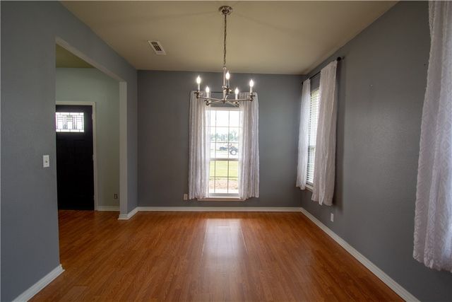 1405 S 5th Street, Rogers, AR 72756