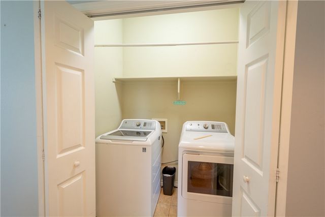 1405 S 5th Street, Rogers, AR 72756