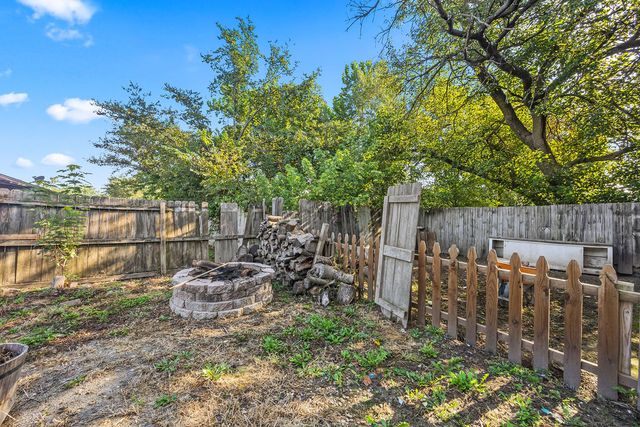 1405 S 5th Street, Rogers, AR 72756