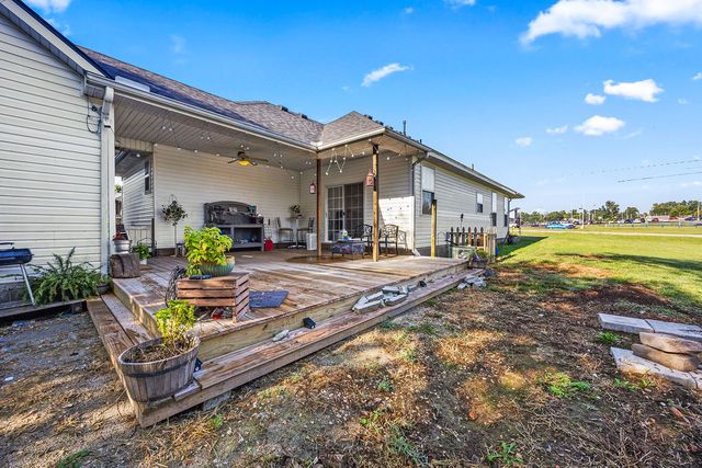 1405 S 5th Street, Rogers, AR 72756