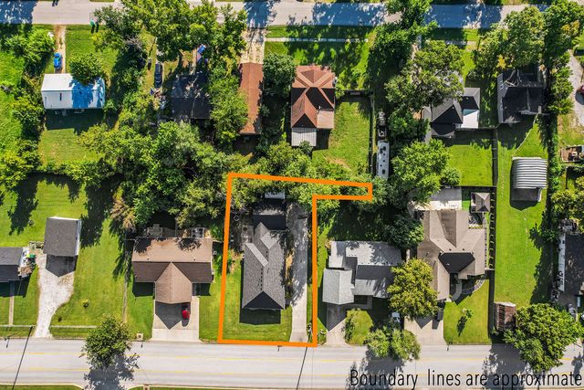1405 S 5th Street, Rogers, AR 72756