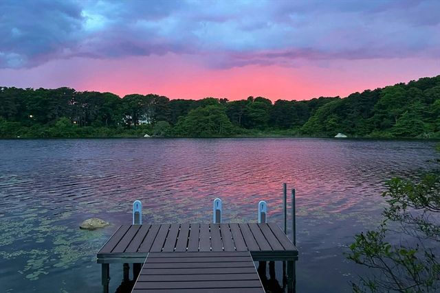 87 N Pond Dr, Brewster, MA 02631