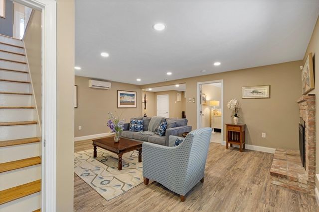 87 N Pond Dr, Brewster, MA 02631