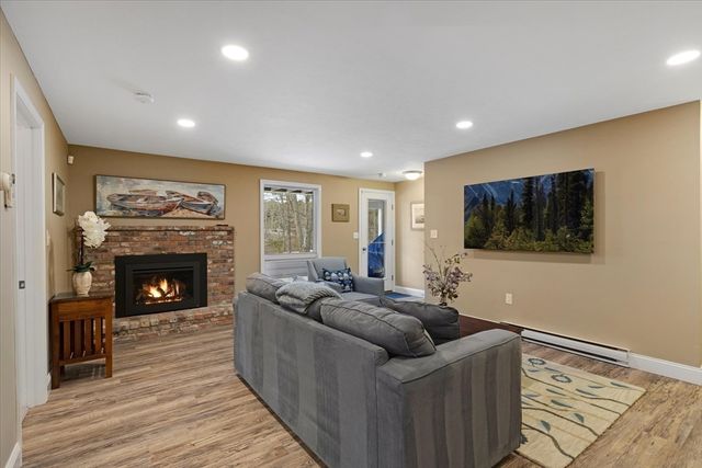 87 N Pond Dr, Brewster, MA 02631