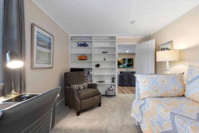 87 N Pond Dr, Brewster, MA 02631