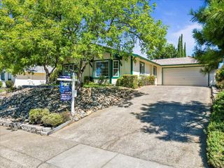 5379 Skycrest Dr, El Dorado, CA 95623