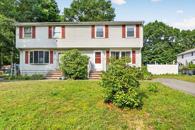 17 Pine Knoll Ln B, Taunton, MA 02780