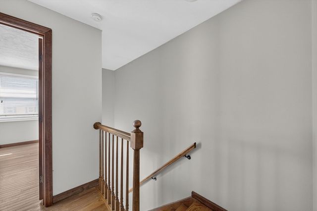 17 Pine Knoll Ln B, Taunton, MA 02780