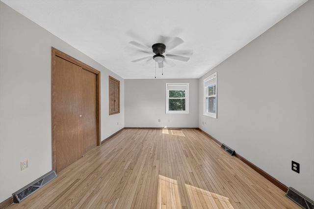 17 Pine Knoll Ln B, Taunton, MA 02780