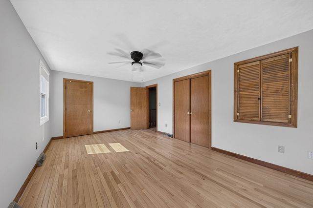 17 Pine Knoll Ln B, Taunton, MA 02780