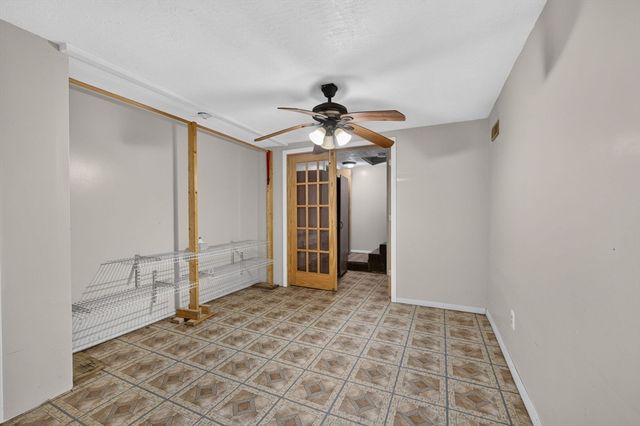17 Pine Knoll Ln B, Taunton, MA 02780