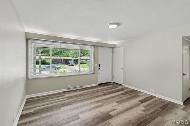 32 Queen Ann Drive, Hazelwood, MO 63042