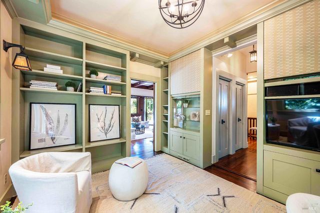 38 Helens Ln, Mill Valley, CA 94941