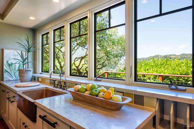 38 Helens Ln, Mill Valley, CA 94941