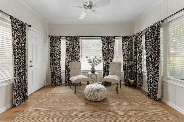 5201 Glenridge Drive NE, Sandy Springs, GA 30342
