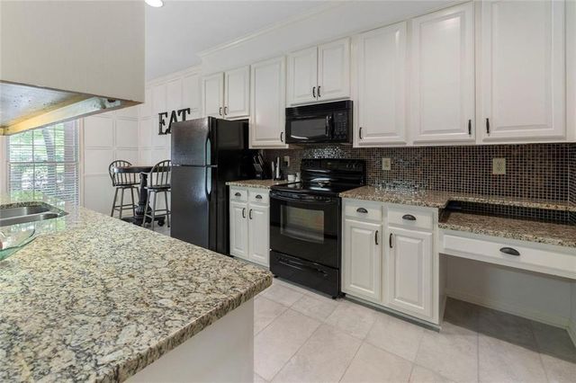 5201 Glenridge Drive NE, Sandy Springs, GA 30342