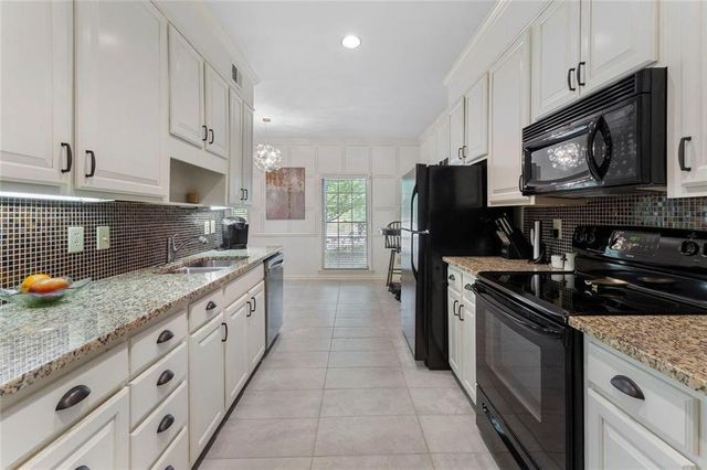 5201 Glenridge Drive NE, Sandy Springs, GA 30342