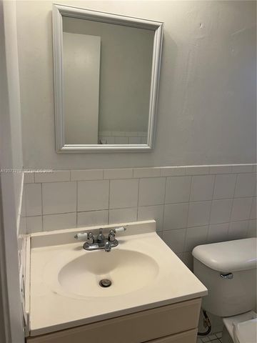 1925 Madison Street 22, Hollywood, FL 33020