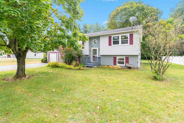 10 Kim Lane, Milton, VT 05468
