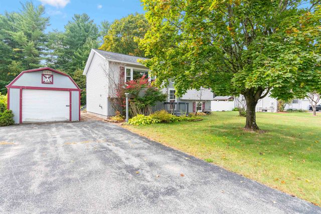 10 Kim Lane, Milton, VT 05468