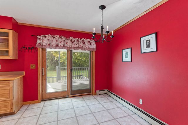 10 Kim Lane, Milton, VT 05468