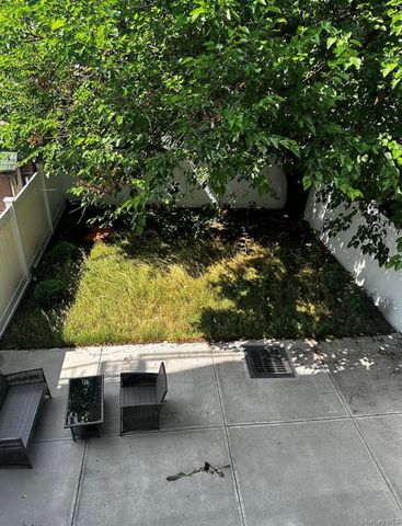 1440 31st Avenue 1R, Astoria, NY 11106