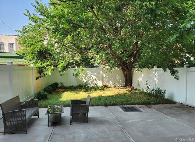 1440 31st Avenue 1R, Astoria, NY 11106