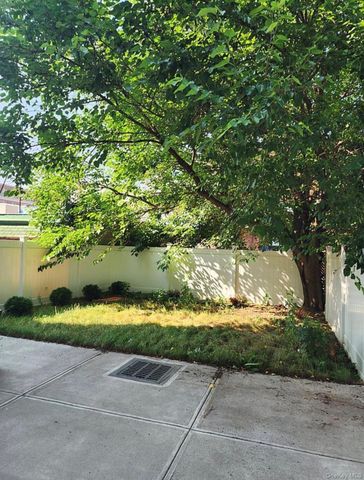 1440 31st Avenue 1R, Astoria, NY 11106