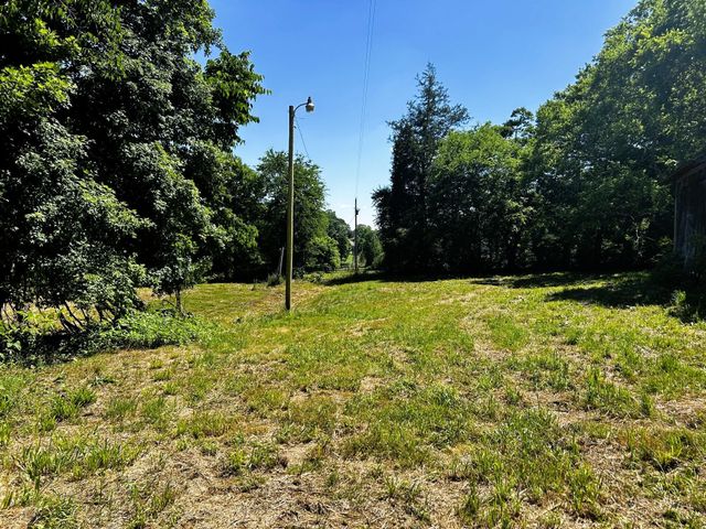 1060 County Road 130, Riceville, TN 37370
