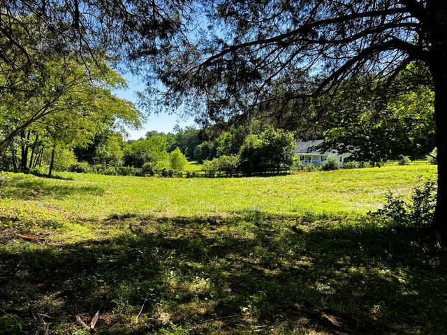 1060 County Road 130, Riceville, TN 37370
