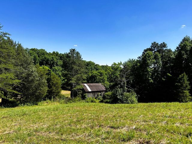 1060 County Road 130, Riceville, TN 37370