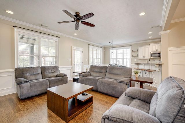 810 Glencoe Way, Evans, GA 30809