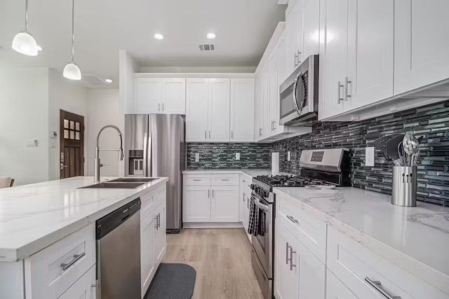3642 Mainer Street B, Houston, TX 77021
