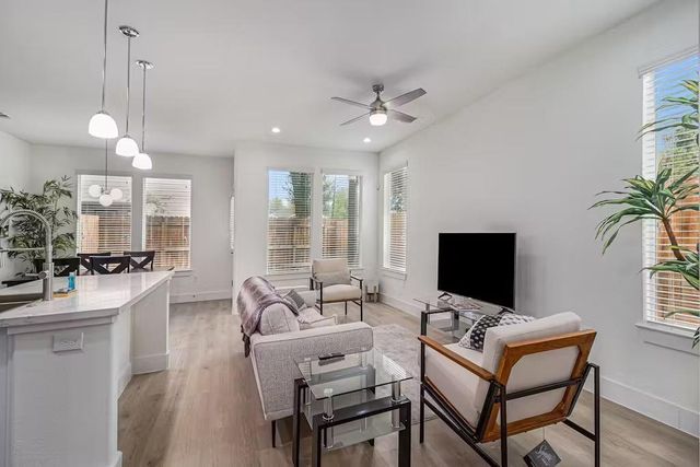 3642 Mainer Street B, Houston, TX 77021