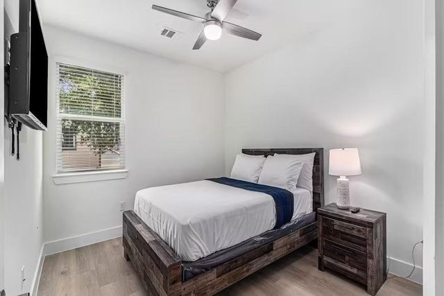 3642 Mainer Street B, Houston, TX 77021