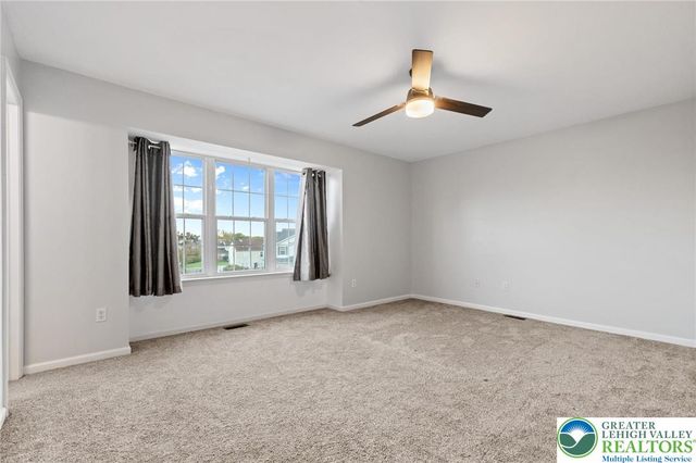 715 White Circle, Allen Twp, PA 18067