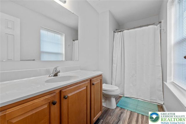 715 White Circle, Allen Twp, PA 18067