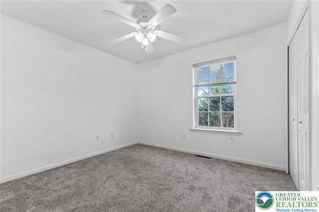 715 White Circle, Allen Twp, PA 18067