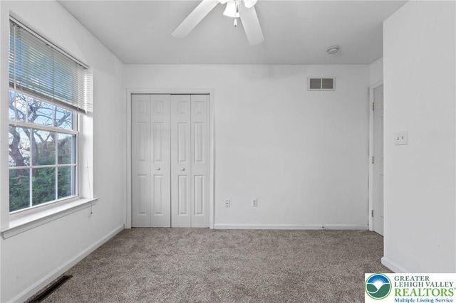 715 White Circle, Allen Twp, PA 18067