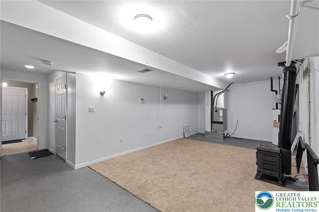 715 White Circle, Allen Twp, PA 18067