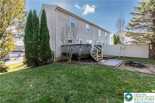 715 White Circle, Allen Twp, PA 18067