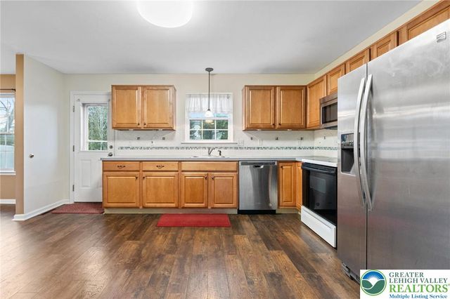 715 White Circle, Allen Twp, PA 18067