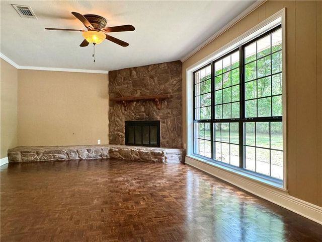 121 RYLAND Road, Pineville, LA 71360