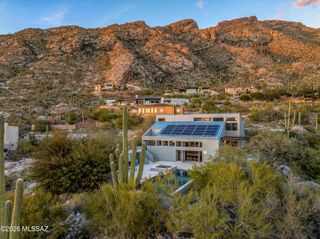 4560 E Ina Road, Tucson, AZ 85718