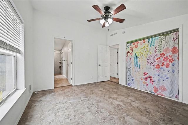 405 Wherritt Lane, Liberty, MO 64608