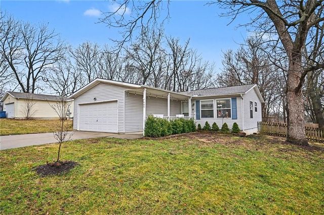 405 Wherritt Lane, Liberty, MO 64608
