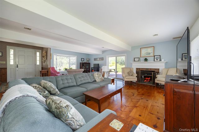 2101 Bruzgul Road, Lagrangeville, NY 12540