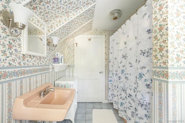 2101 Bruzgul Road, Lagrangeville, NY 12540